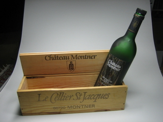 VDN uralter Rivesaltes Tuilé in der Holzkiste 